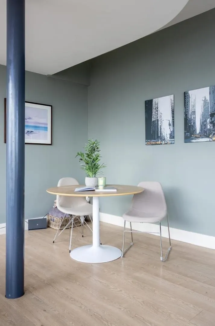 Guestready - Enchanting Views From Millenium Tower Δουβλίνο 0*,
