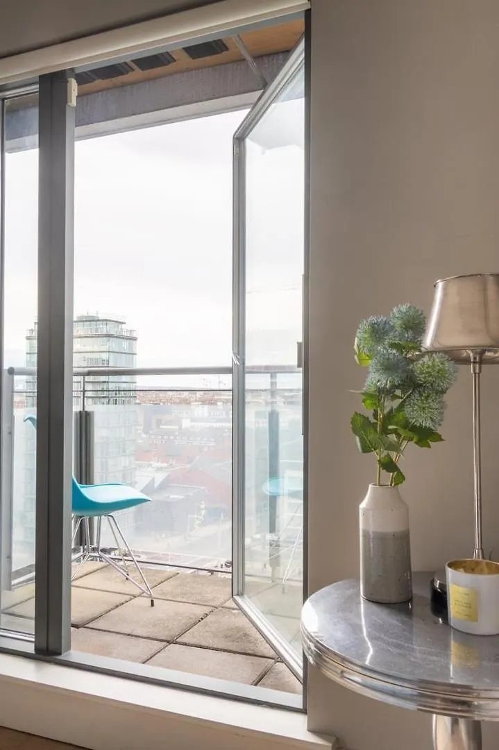 Guestready - Enchanting Views From Millenium Tower Δουβλίνο