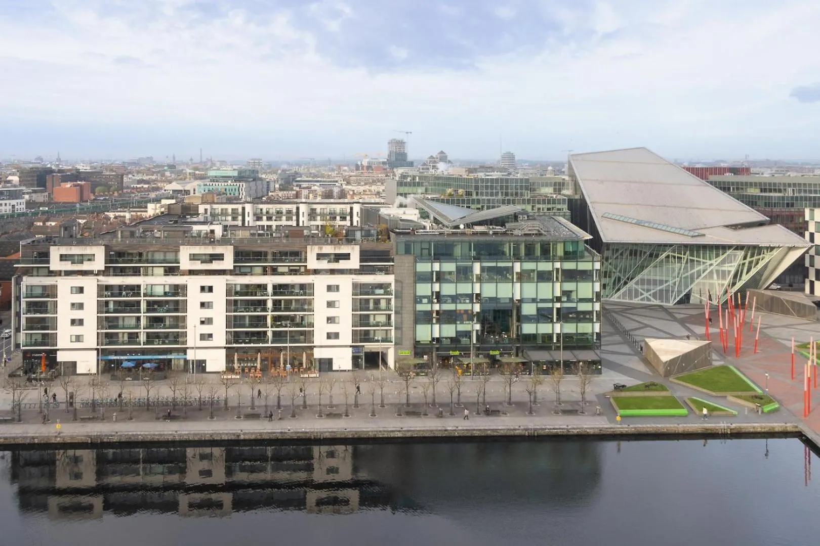 Guestready - Enchanting Views From Millenium Tower Δουβλίνο 0*,